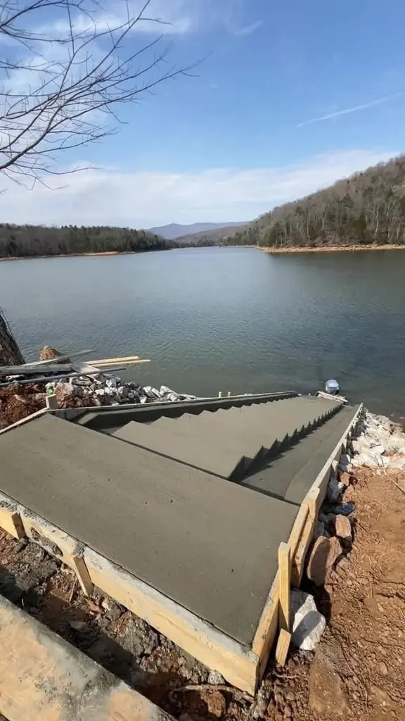 Steps &amp; Retaining Walls project by Sosa Concrete in Knoxville, Tennessee