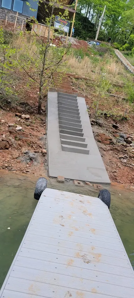 Steps &amp; Retaining Walls project by Sosa Concrete in Knoxville, Tennessee